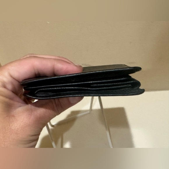 Louis Vuitton Tiaga XL Men’s Wallet - Picture 8 of 16